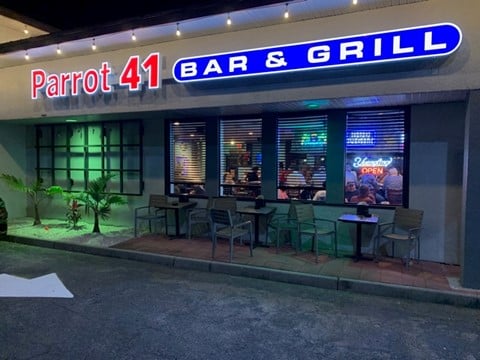 KC 41 Parrot bar and grill